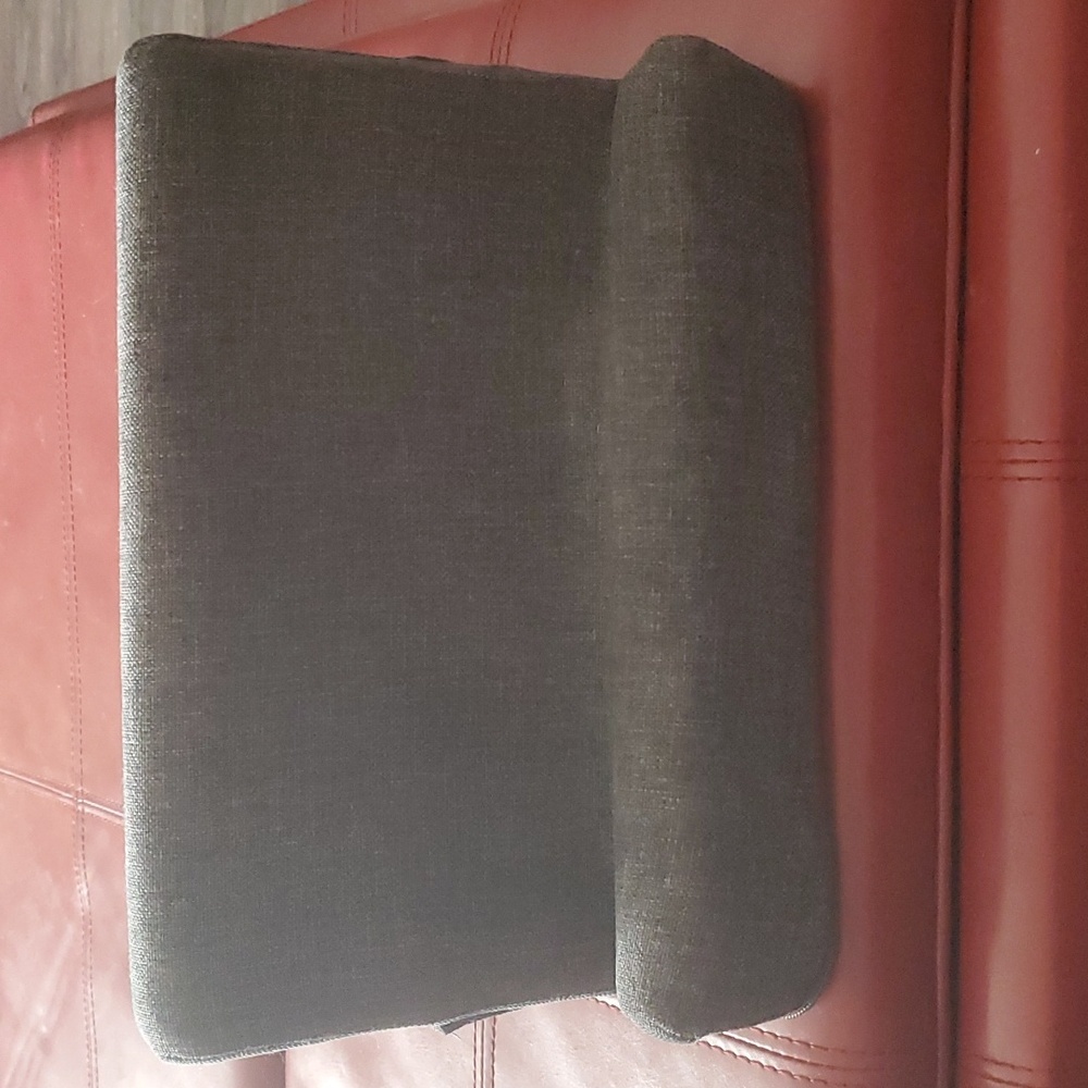 Laptop,iPad seat
